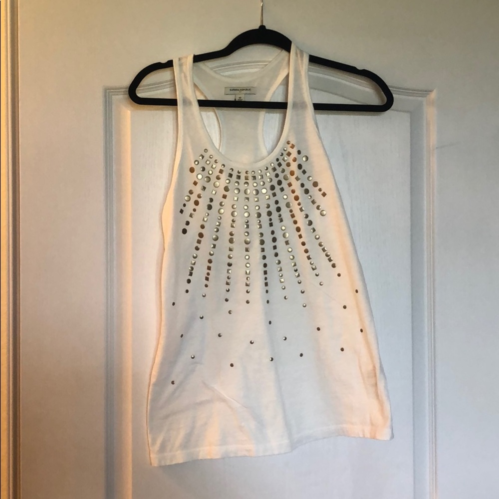 Banana republic White tank w/gold embellishment